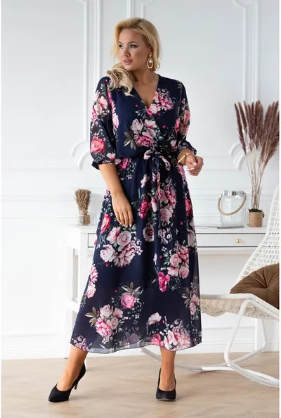 XL-ka Granatowa sukienka maxi w kwiaty z kopertowym dekoltem - ADELA