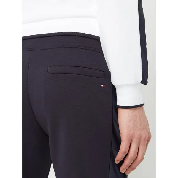 Tommy Hilfiger Spodnie dresowe z detalami z logo