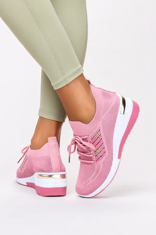Różowe sneakersy na koturnie buty sportowe sznurowane casu 36-3-22-p