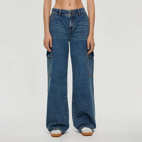 Spodnie jeansowe cargo ze średnim stanem niebieskie - Niebieski