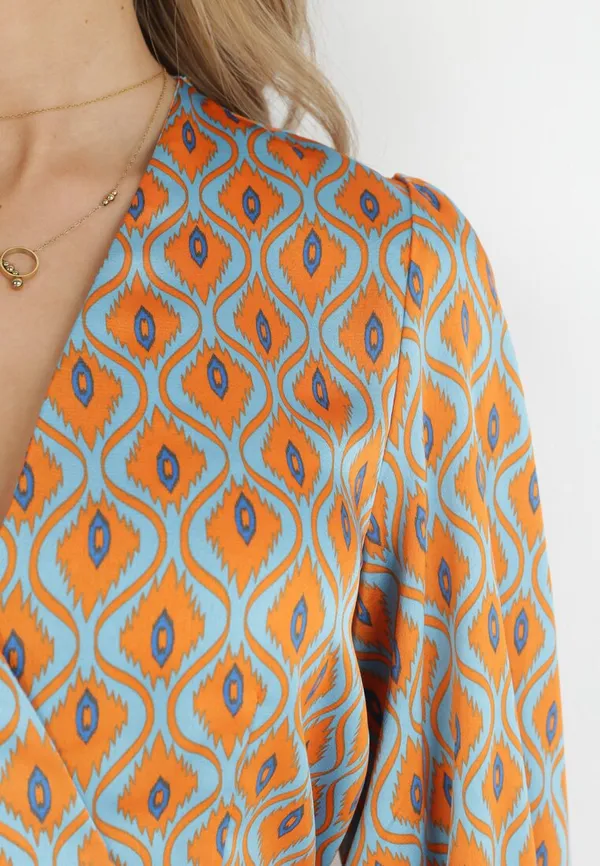 Pomarańczowo-Niebieska Taliowana Sukienka z Rozcięciem w Fantazyjny Print Vagi