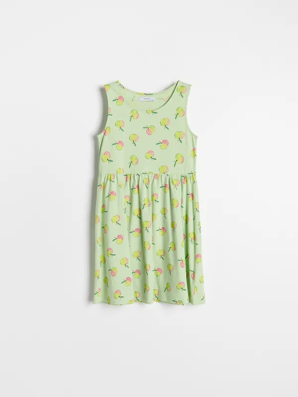 Dzianinowa sukienka w owoce - Zielony