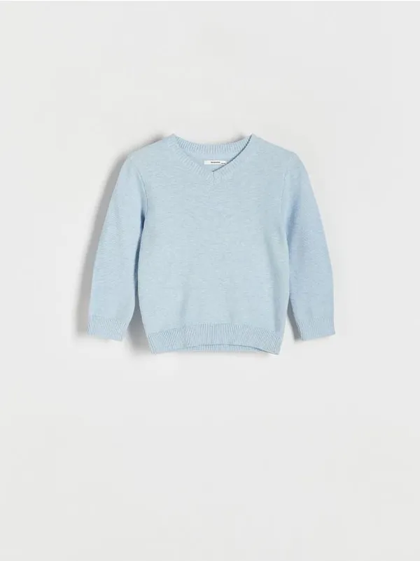 Sweter o prostym fasonie, wykonany z przyjemnej w dotyku, bawełnianej dzianiny. - jasnoniebieski