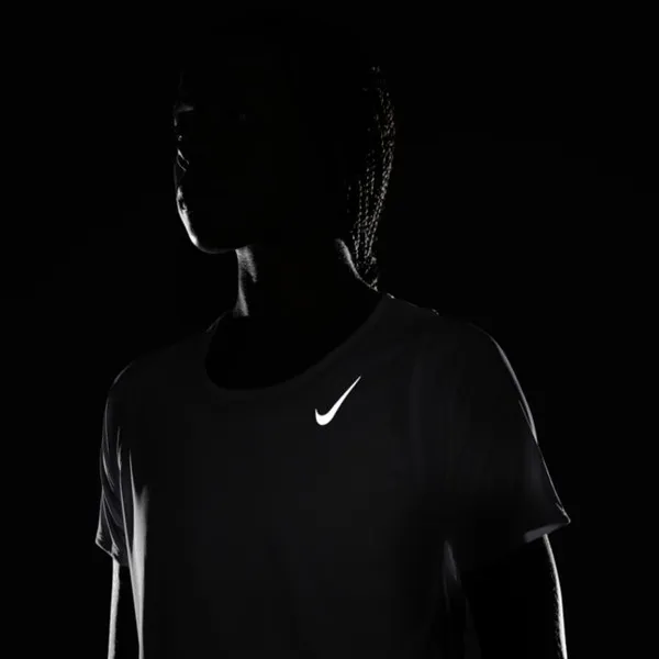 Damska koszulka do biegania z krótkim rękawem Nike Dri-FIT Race - Biel