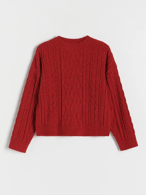 Sweter o prostym fasonie, wykonany z szenilowej tkaniny. - czerwony