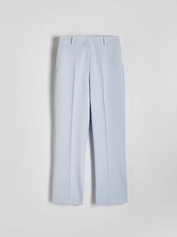 Spodnie typu cygaretki z prostą nogawką, wykonane z tkaniny z wiskozą. - jasnoniebieski