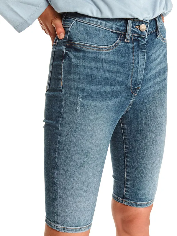 Jeansowe spodenki damskie do kolan