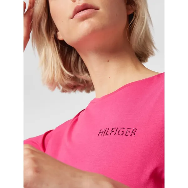 Tommy Hilfiger T-shirt z czystej bawełny ekologicznej z aplikacją z logo
