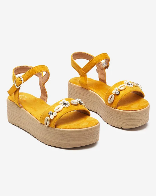 Żółte damskie sandały ze zdobieniem Zetika - Obuwie - Żółty