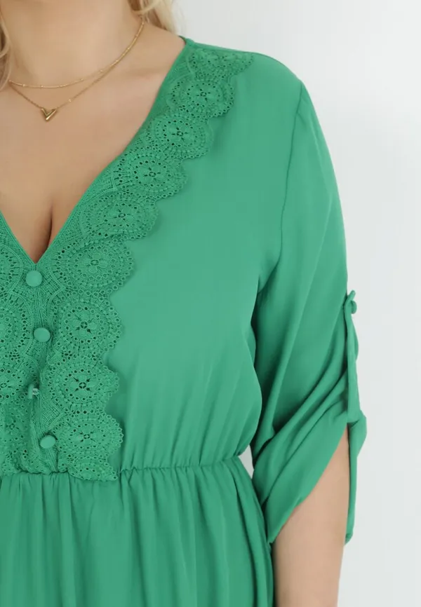 Zielona Rozkloszowana Sukienka Midi z Ozdobnym Dekoltem i Gumką w Pasie Braely