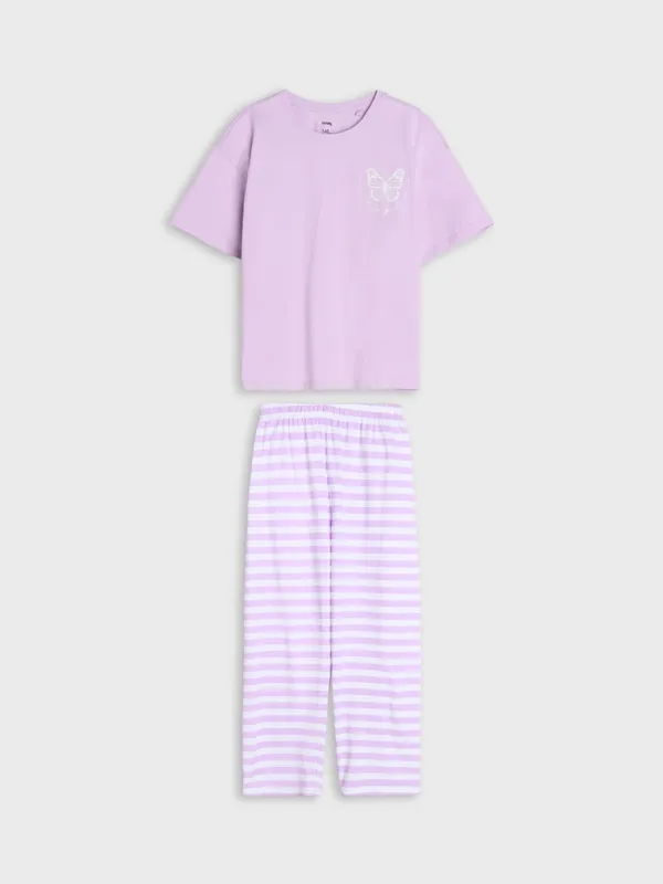 Wygodna piżama wykonana z miękkiej bawełny. - fioletowy