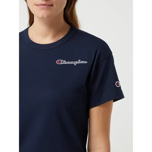 CHAMPION T-shirt o kroju custom fit z detalami z logo