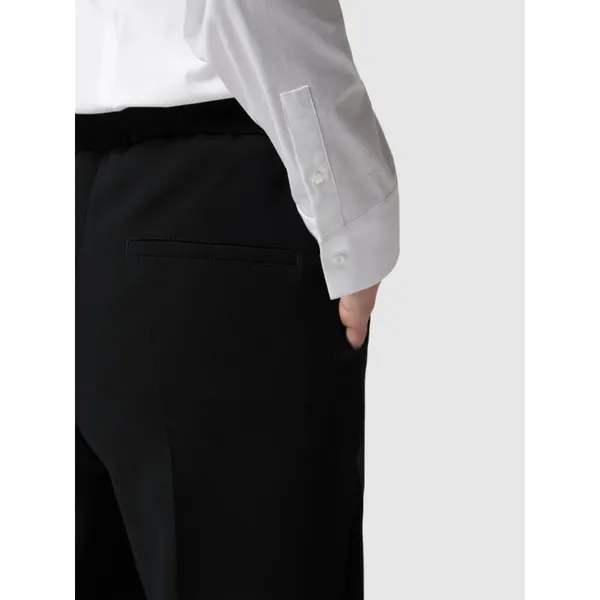 BOSS Spodnie z zakładkami w pasie i wpuszczanymi kieszeniami w stylu francuskim