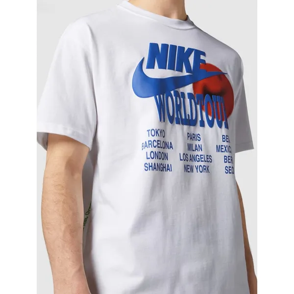 Nike T-shirt o luźnym kroju z bawełny