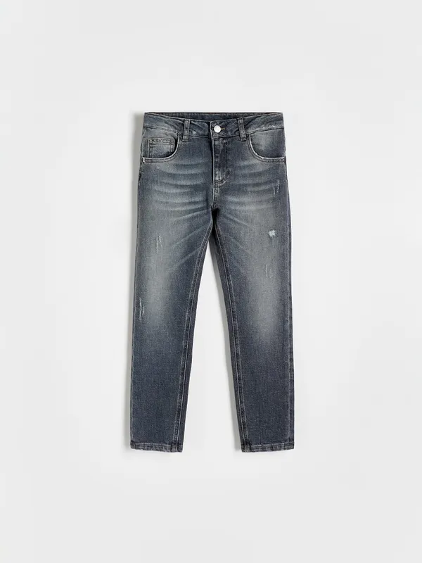 Jeansy o dopasowany fasonie, wykonane z bawełnianej tkaniny z dodatkiem elastycznych włókien. - jasnoszary
