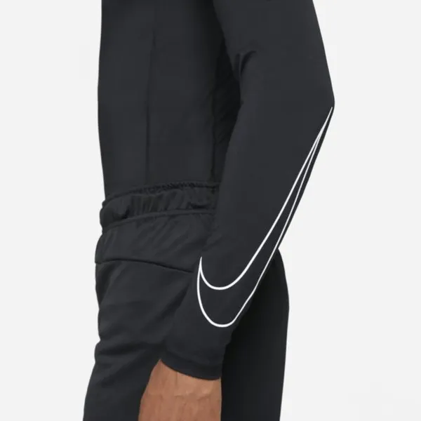 Męska koszulka z długim rękawem i o przylegającym kroju Nike Pro Dri-FIT - Czerń