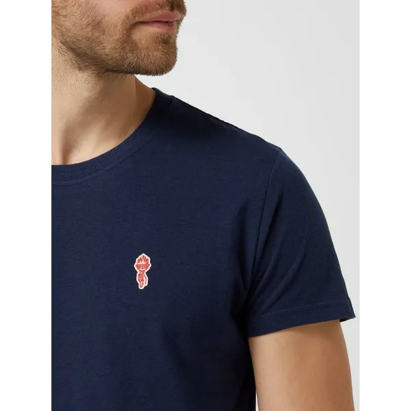 Rvlt/Revolution T-shirt z o kroju regular fit z logo