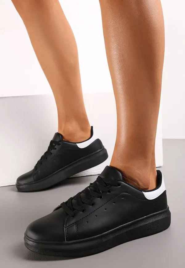 Czarno-Białe Klasyczne Sneakersy z Niską Cholewką Bibijane