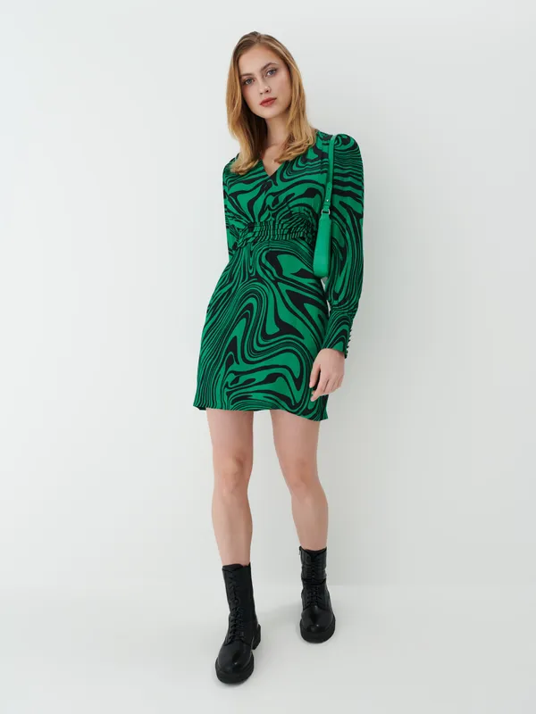 Wiskozowa sukienka w print - Zielony