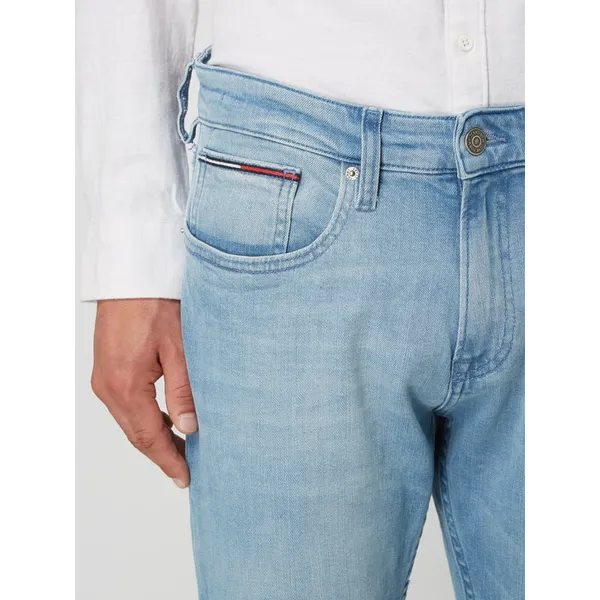 Tommy Jeans Jeansy w dekatyzowanym stylu o kroju slim tapered fit