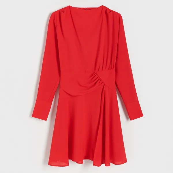 Sukienka z szerokimi mankietami - Czerwony