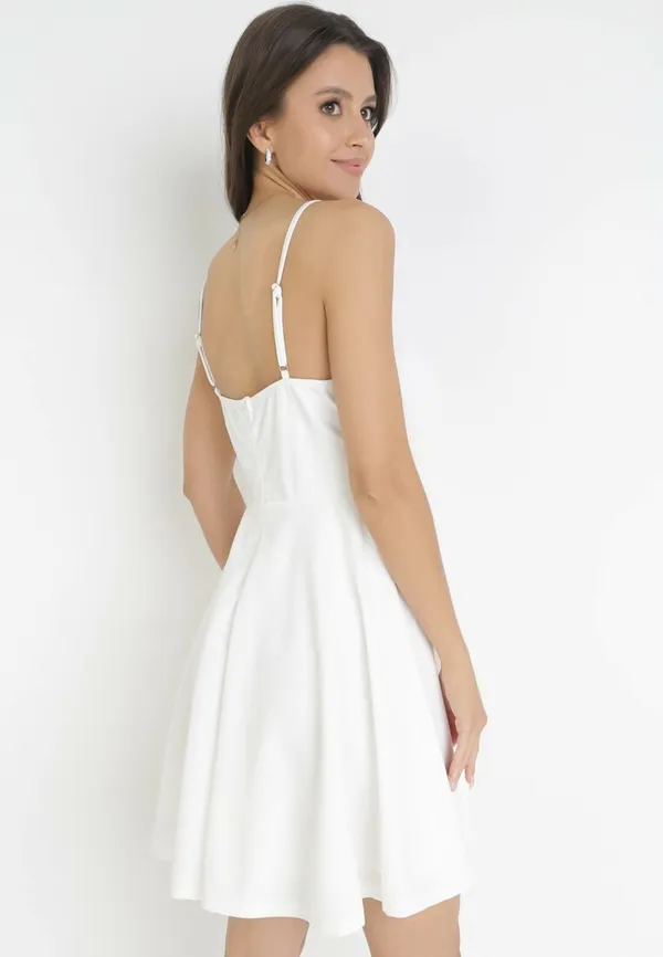 Biała Rozkloszowana Sukienka na Ramiączkach Reneris