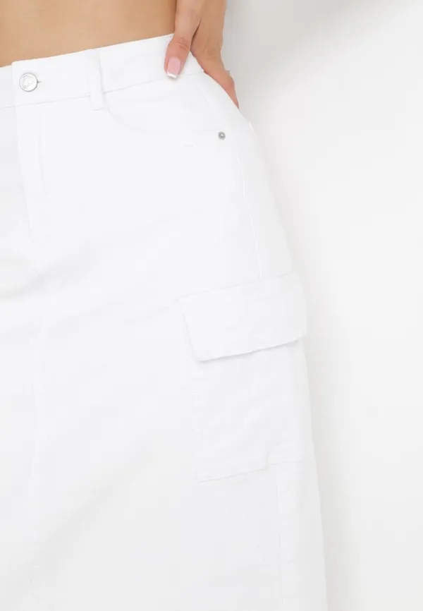 Biała Jeansowa Spódnica Midi z Szerokimi Kieszeniami Varsha