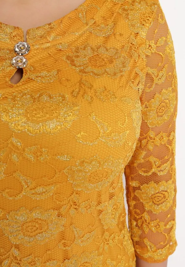 Żółta Trapezowa Sukienka Koronkowa Mini z Metaliczną Nitką Osemia