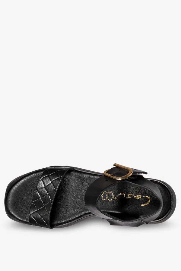 Czarne sandały skórzane błyszczące na platformie produkt polski casu 40370