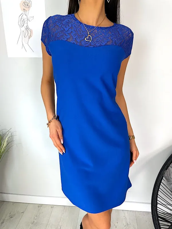 Kobaltowa Sukienka z Koronkowym Dekoltem 7508-411-D