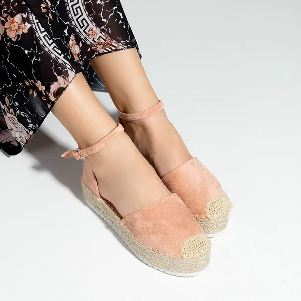 Jasnoróżowe damskie sandały a'la espadryle na platformie Indira - Obuwie - Jasnoróżowy || Różowy