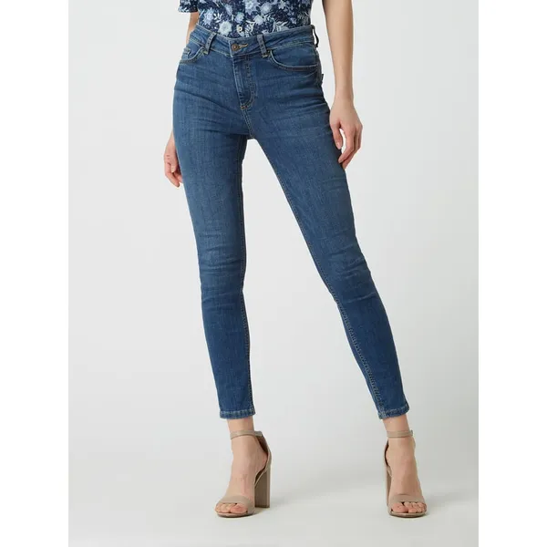 Pieces Jeansy z wysokim stanem o kroju skinny fit z dodatkiem streczu model ‘Delly’