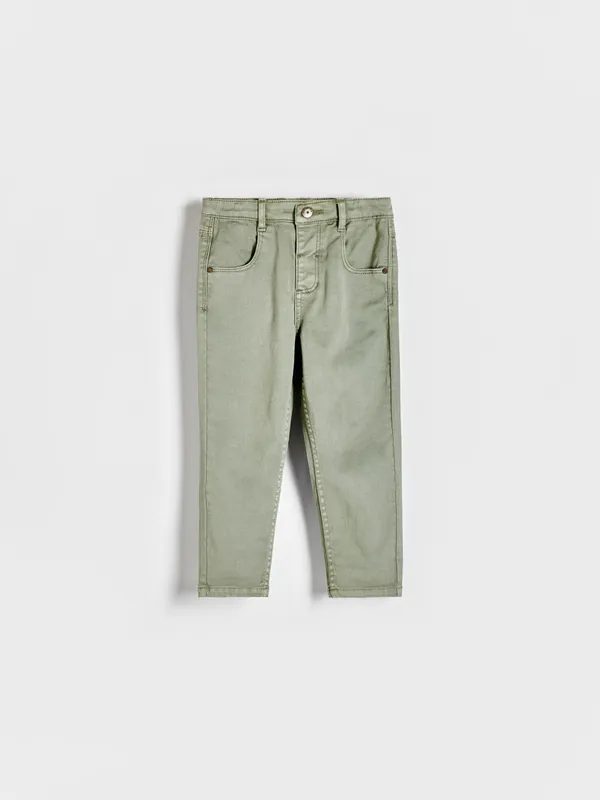 Spodnie o regularny fasonie, wykonane z bawełnianej tkaniny z domieszką elastycznych włókien. - jasnozielony