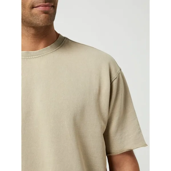 REVIEW T-shirt o kroju oversized fit z bawełny