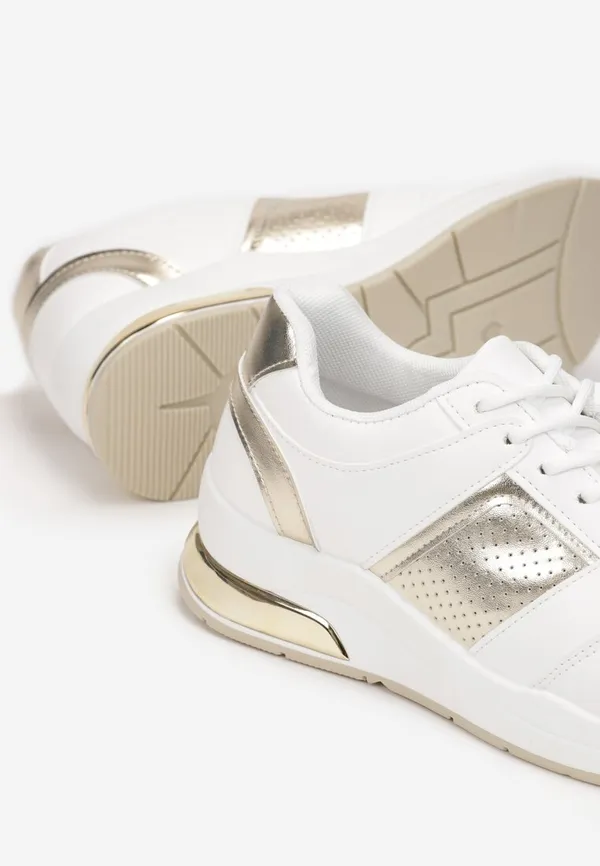 Białe Sneakersy z Metalicznymi Wstawkami i Perforacją na Nosku Rigza