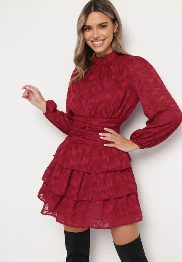 Czerwona Taliowana Sukienka Mini Koronkowa z Falbankami Ciluna
