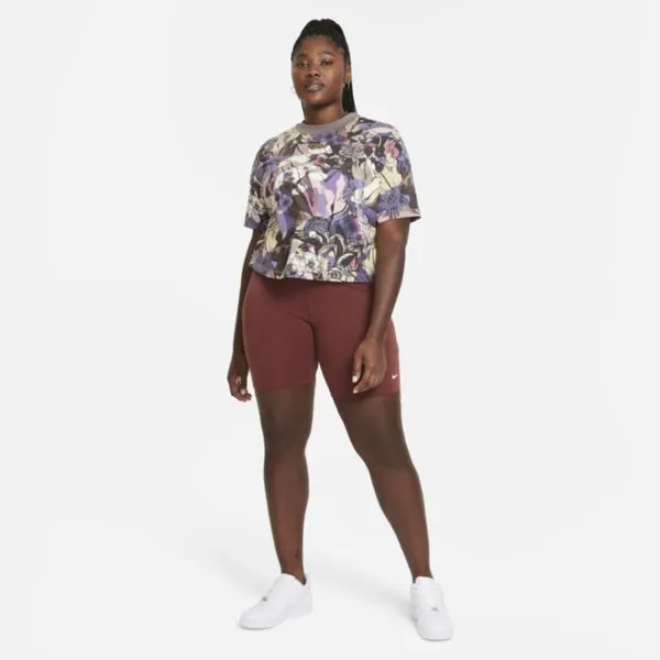 Damska koszulka z krótkim rękawem Nike Sportswear Femme (duże rozmiary) - Czerń