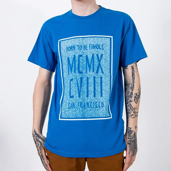 Kobaltowa bawełniana koszulka męska z printem - Odzież - Kobaltowy