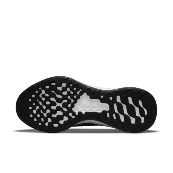 Męskie buty do biegania po asfalcie z systemem łatwego wkładania i zdejmowania Nike Revolution 6 FlyEase Next Nature (bardzo szerokie) - Czerń