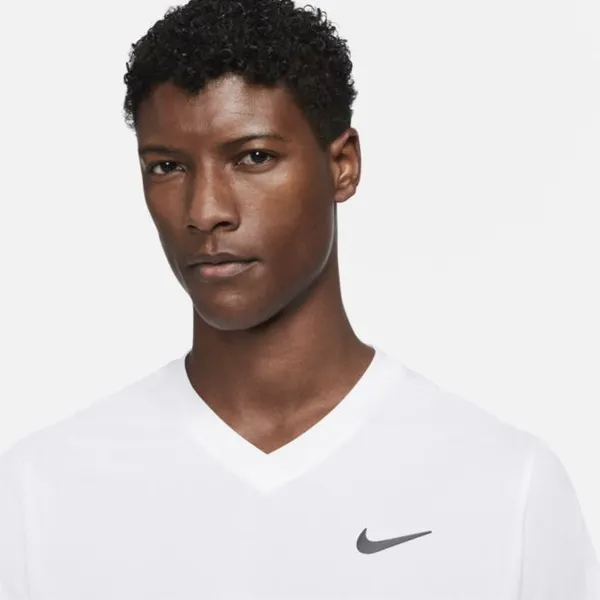 Męska koszulka do tenisa NikeCourt Dri-FIT Victory - Biel