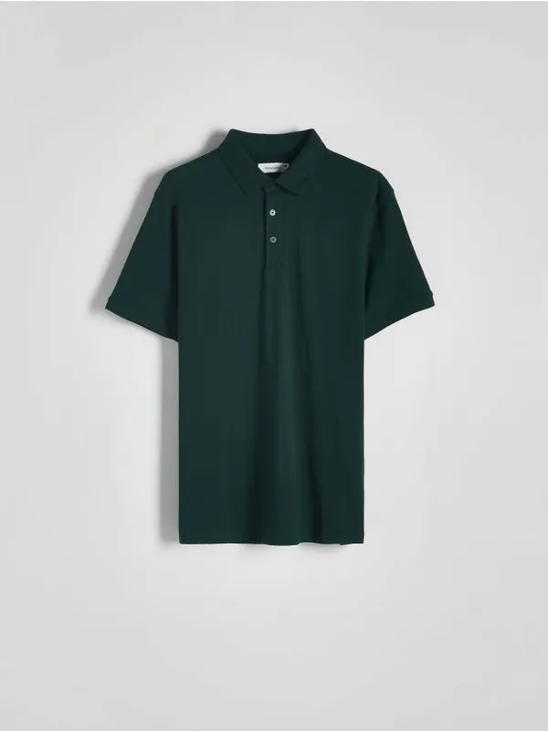 Koszulka polo o regularnym kroju, wykonana z bawełny. - ciemnozielony