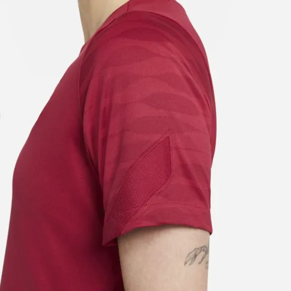 Damska koszulka piłkarska z krótkim rękawem Nike Dri-FIT FC Barcelona Strike - Czerwony