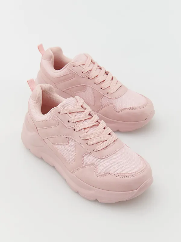 Lekkie, sportowe buty typu sneakers, wykonane z łączonych materiałów. - pastelowy róż