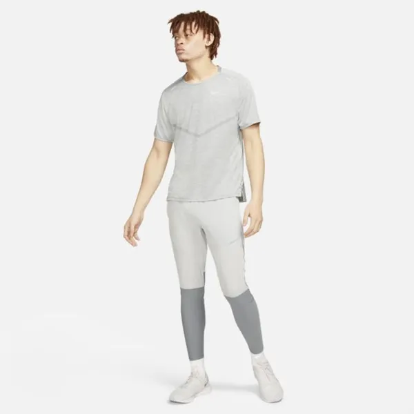 Męska koszulka z krótkim rękawem do biegania Nike Dri-FIT ADV TechKnit Ultra - Szary