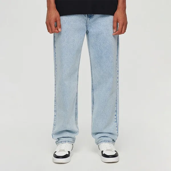 Jasnoniebieskie jeansy straight fit - Niebieski
