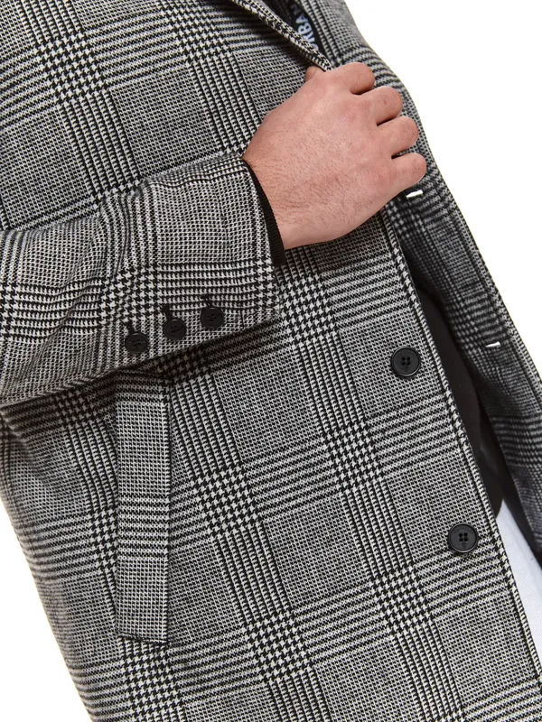 Klasyczny płaszcz w kratę z dodatkiem wełny
