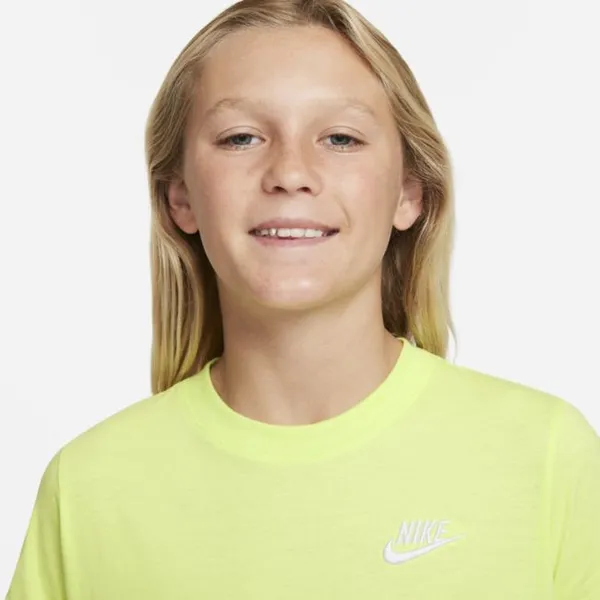 T-shirt dla dużych dzieci Nike Sportswear - Żółć