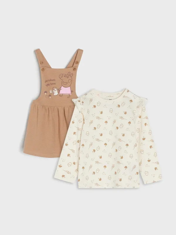 Komplet niemowlęcy składający się z sukienki i koszulki. Ubranka ozdobione są motywem Świnki Peppy. - brązowy