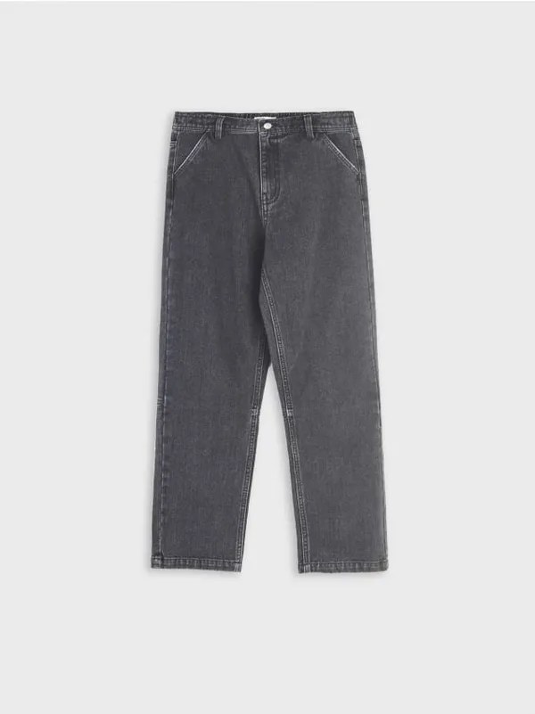 Spodnie jeansowe wykonane z bawełnianej tkaniny. - czarny
