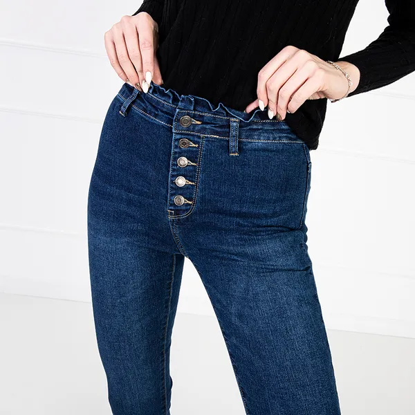 Granatowe damskie jeansy typu paper bag - Odzież